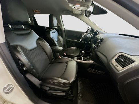 Used 2018 Jeep Compass Latitude w/ Popular Equipment Group AWD/4WD image 31
