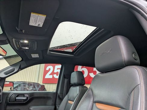 Certified 2021 GMC Sierra 1500 AT4 w/ AT4 Premium Package image 15