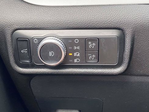Certified 2023 Ford Explorer XLT w/ Equipment Group 202A RWD image 20