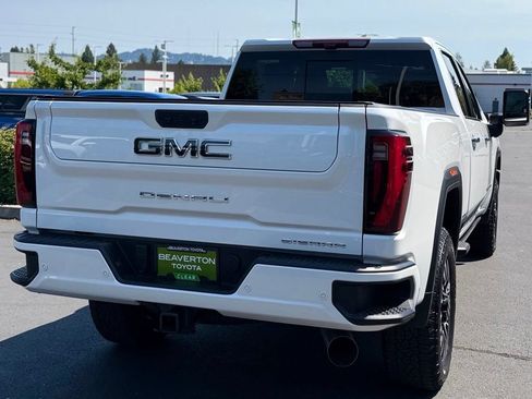 Used 2025 GMC Sierra 2500 Denali Ultimate AWD/4WD image 5