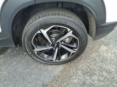 Used 2023 Chevrolet TrailBlazer RS w/ Convenience Package FWD image 16