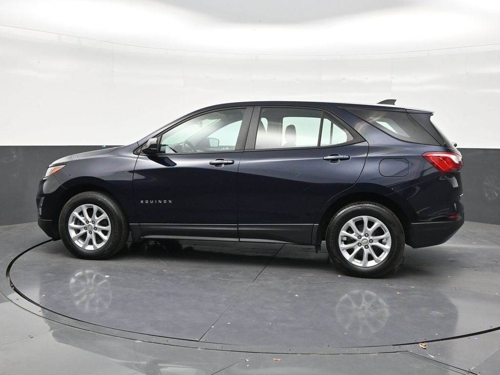 Used 2020 Chevrolet Equinox LS FWD image 2