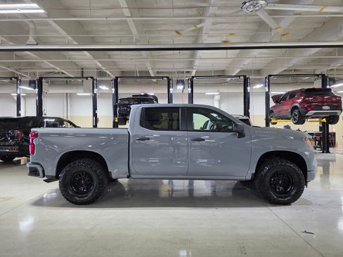 Used 2024 Chevrolet Silverado 1500 Custom RWD image 8