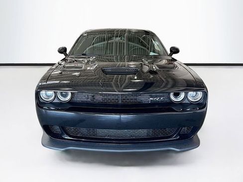 Used 2015 Dodge Challenger SRT Hellcat RWD image 4