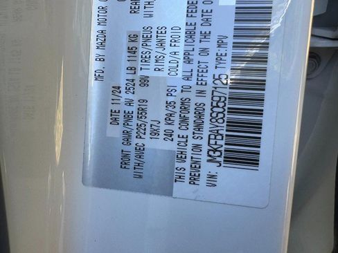 Used 2025 MAZDA CX-5 Carbon Edition image 28