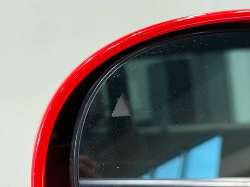 Used 2015 Dodge Challenger SRT Hellcat image 12