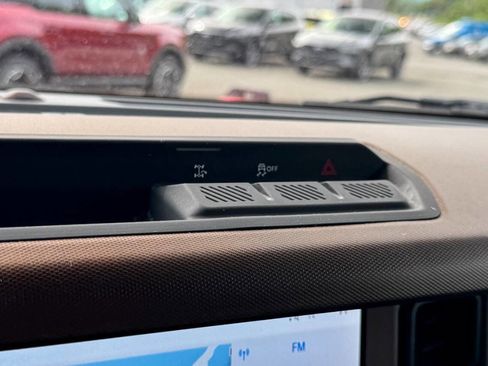 Used 2023 Ford Bronco Outer Banks image 23