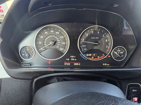 Used 2018 BMW 320i xDrive 320i xDrive image 27