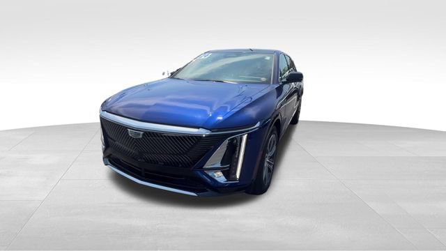 Certified 2024 Cadillac Lyriq Luxury w/ LPO, Floor Liner Package AWD/4WD image 2