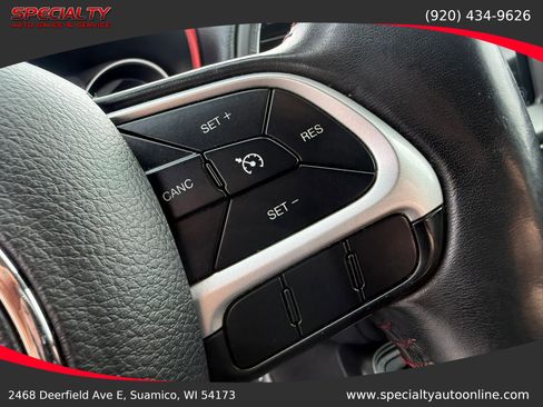 Used 2018 Jeep Compass Trailhawk AWD/4WD image 17