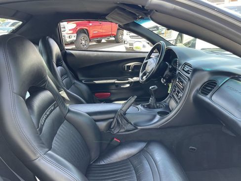 Used 2002 Chevrolet Corvette Convertible w/ Preferred Equipment Group2 RWD image 13