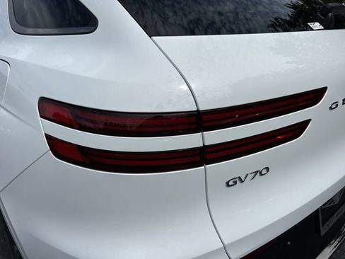 Used 2026 Genesis GV70 3.5T Sport Advanced AWD/4WD image 32