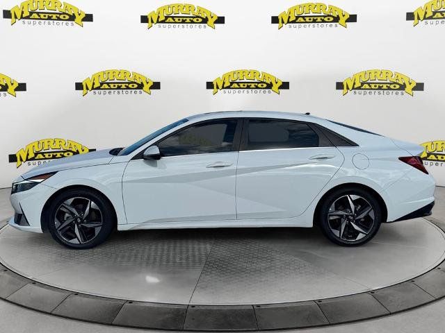 Used 2023 Hyundai Elantra Limited w/ Preferred Accessory Package FWD image 2