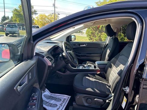 Used 2022 Ford Edge SE image 10