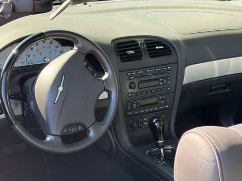 Used 2002 Ford Thunderbird Deluxe image 14