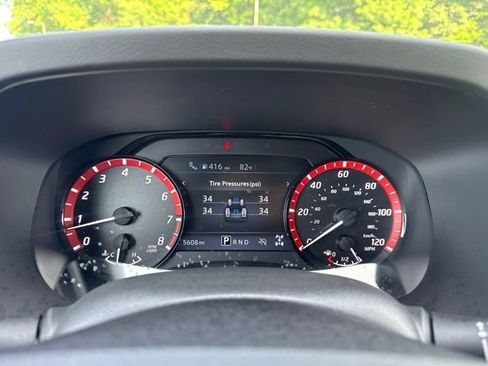 Used 2025 Nissan Frontier PRO-4X AWD/4WD image 24