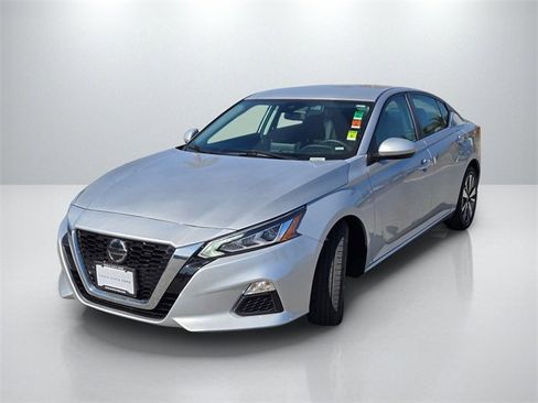 Used 2022 Nissan Altima 2.5 SV image 8
