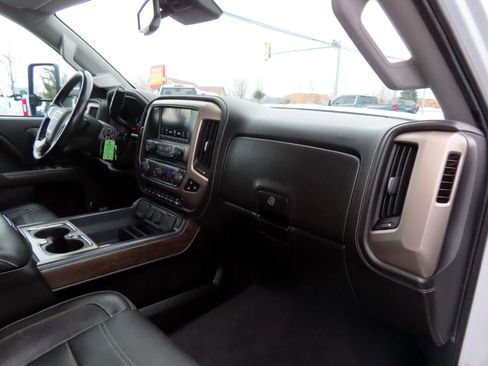 Used 2019 GMC Sierra 3500 Denali w/ Duramax Plus Package image 51