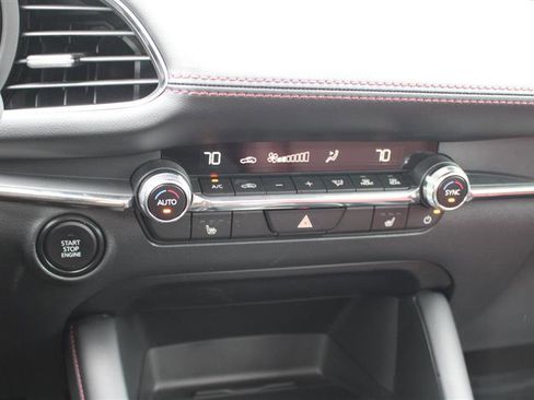 Used 2026 MAZDA MAZDA3 Carbon AWD/4WD image 18