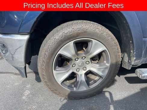 Used 2019 RAM 1500 Laramie AWD/4WD image 2