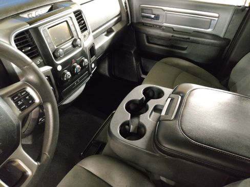 Used 2021 RAM 1500 Classic SLT image 26