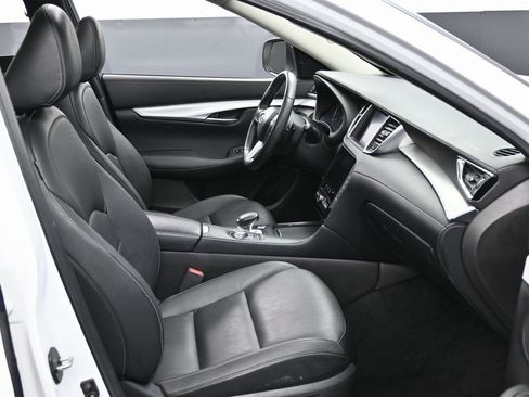 Used 2020 INFINITI QX50 Luxe w/ Navigation Package image 38