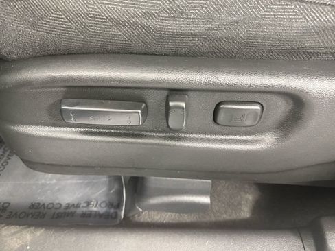 Used 2022 Honda Pilot Sport image 21