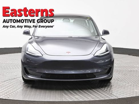 Used 2018 Tesla Model 3 Long Range image 2