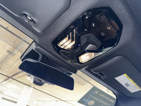 Certified 2025 BMW X3 xDrive30i w/ Premium Package image 31