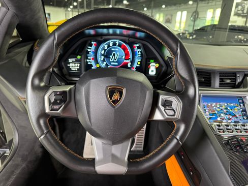 Used 2017 Lamborghini Aventador S image 23