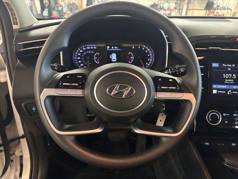 Certified 2023 Hyundai Tucson SE AWD/4WD image 20