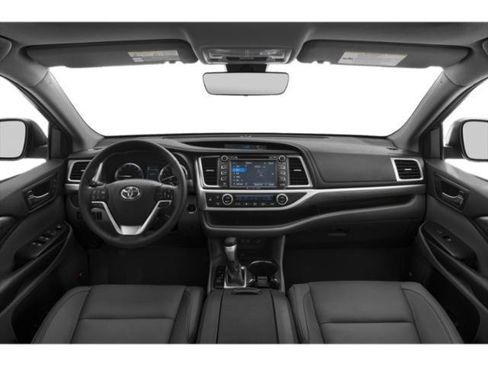 Used 2019 Toyota Highlander Limited Platinum AWD/4WD image 8