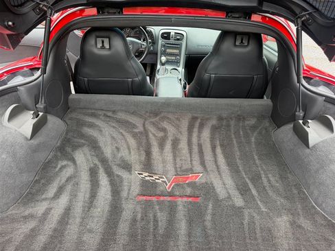 Used 2007 Chevrolet Corvette Coupe w/ Preferred Equipment Group RWD image 14
