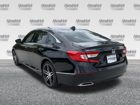 Used 2021 Honda Accord Touring image 9