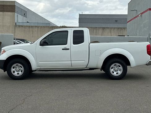 Used 2016 Nissan Frontier S RWD image 9