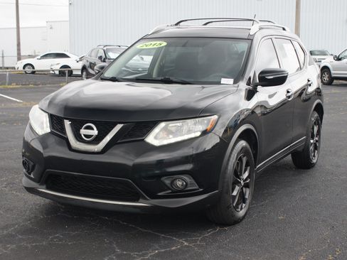Used 2015 Nissan Rogue SV FWD image 2