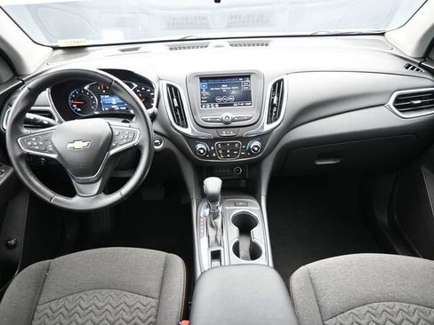 Used 2024 Chevrolet Equinox LT image 25