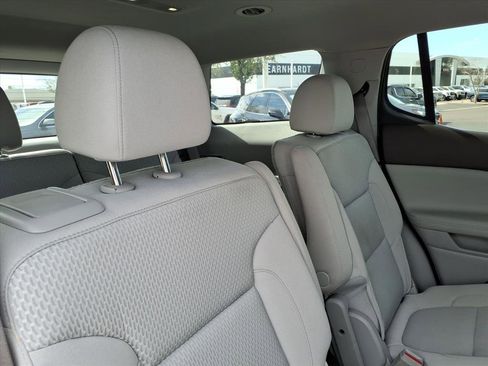 Used 2023 GMC Acadia SLE w/ Driver Convenience Package image 14