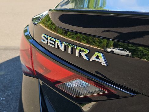 Certified 2023 Nissan Sentra SR w/ SR Premium Package FWD image 29