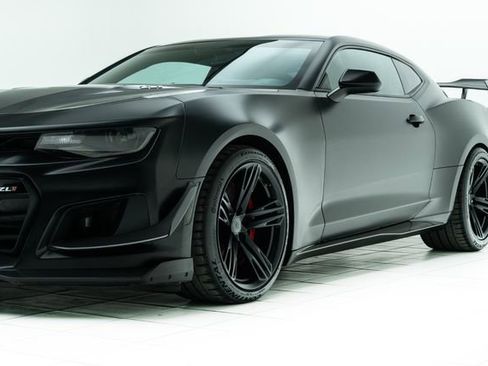 Used 2019 Chevrolet Camaro ZL1 image 9