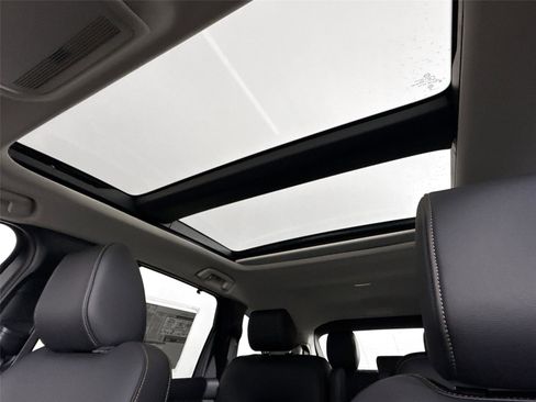 New 2026 MAZDA CX-90 Plug-In Hybrid w/Premium Sport image 6