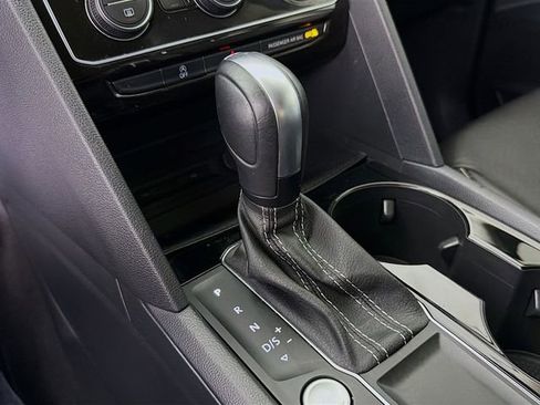 Used 2022 Volkswagen Atlas SE image 17