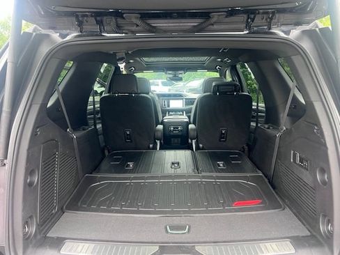 Used 2022 GMC Yukon Denali AWD/4WD image 21