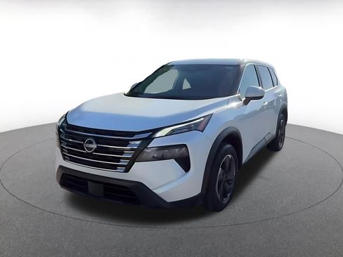 Used 2025 Nissan Rogue SV FWD image 7