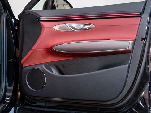 New 2026 Genesis GV70 3.5T Sport Advanced image 9