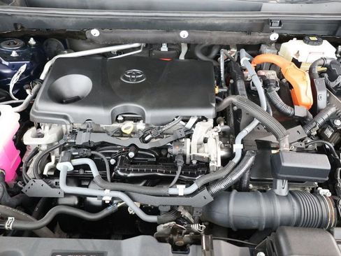 Used 2021 Toyota RAV4 Limited image 26