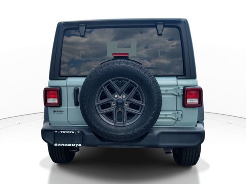 Used 2024 Jeep Wrangler Sport AWD/4WD image 5