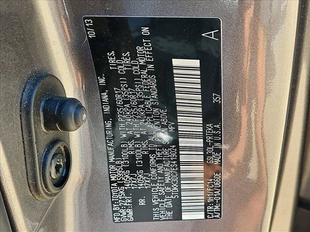 Used 2014 Toyota Sienna LE FWD image 24