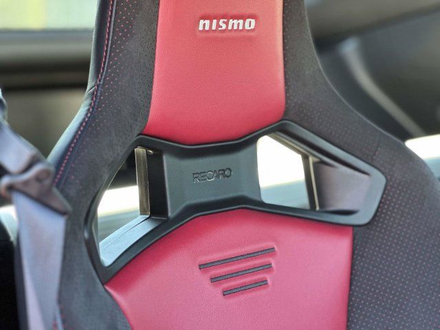 Used 2025 Nissan Z NISMO w/ Floor Mat Package RWD image 13