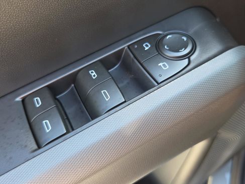 New 2026 GMC Canyon Elevation w/ Convenience Package image 32